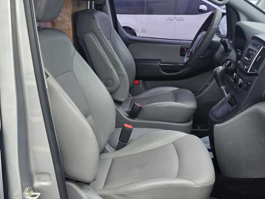 HYUNDAI Starex 2018 Gris - Importación desde Corea - HF Imports Iquique - Foto 15
