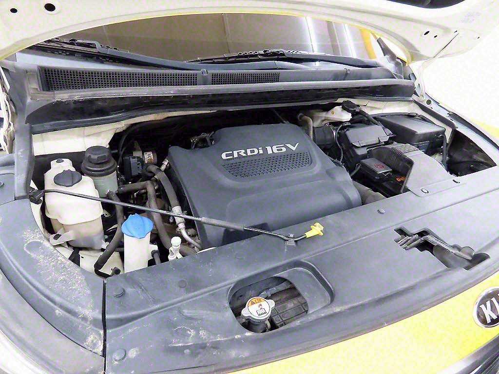 KIA Carnival 2016 Amarillo - Importación desde Corea - HF Imports Iquique - Foto 19