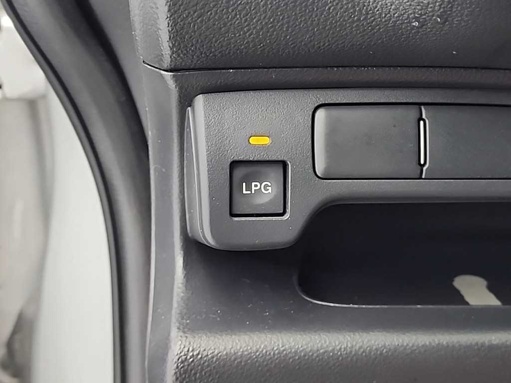 KIA Carens 2009 - Importación desde Corea - HF Imports Iquique - Foto 16