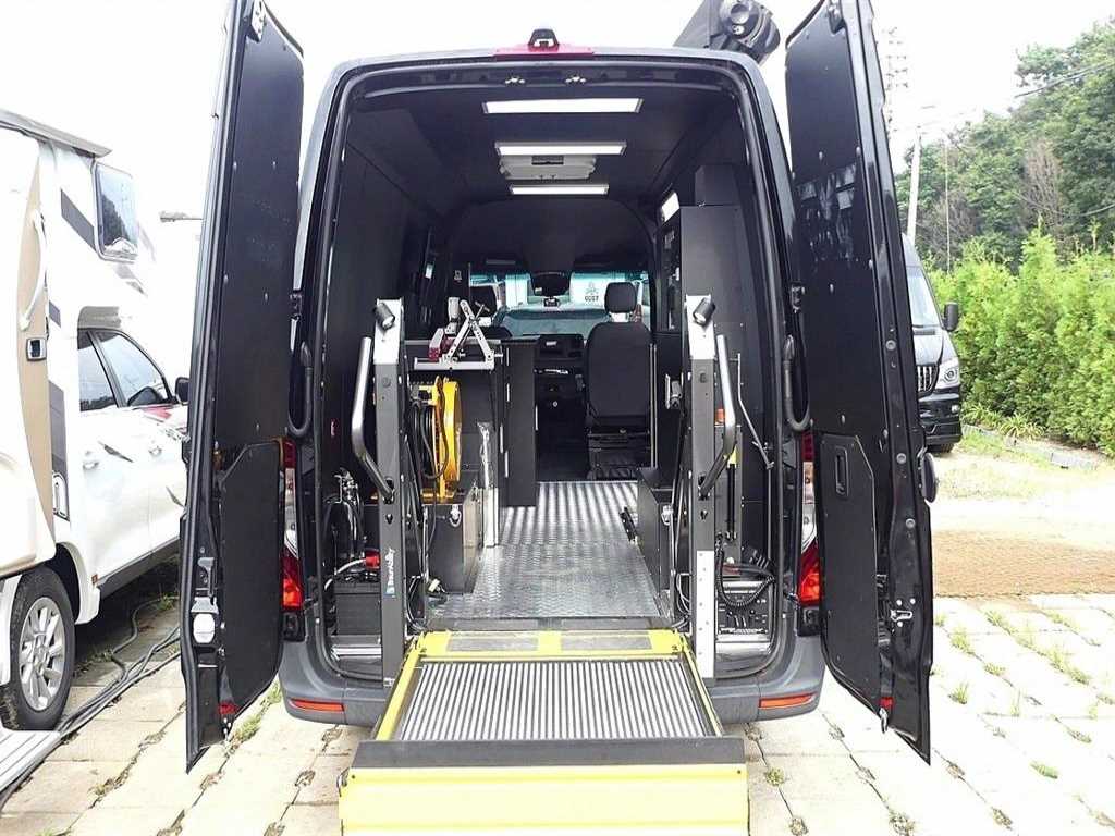 Mercedes Benz Sprinter - Vista 9
