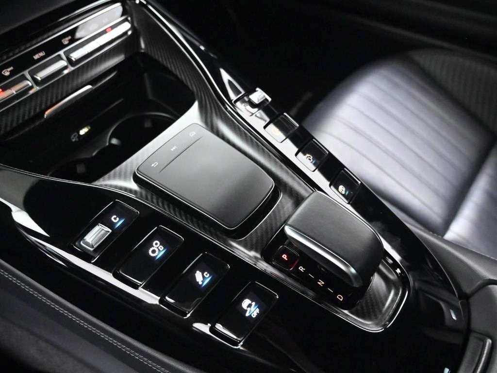 Mercedes Benz AMG GT - Vista 9