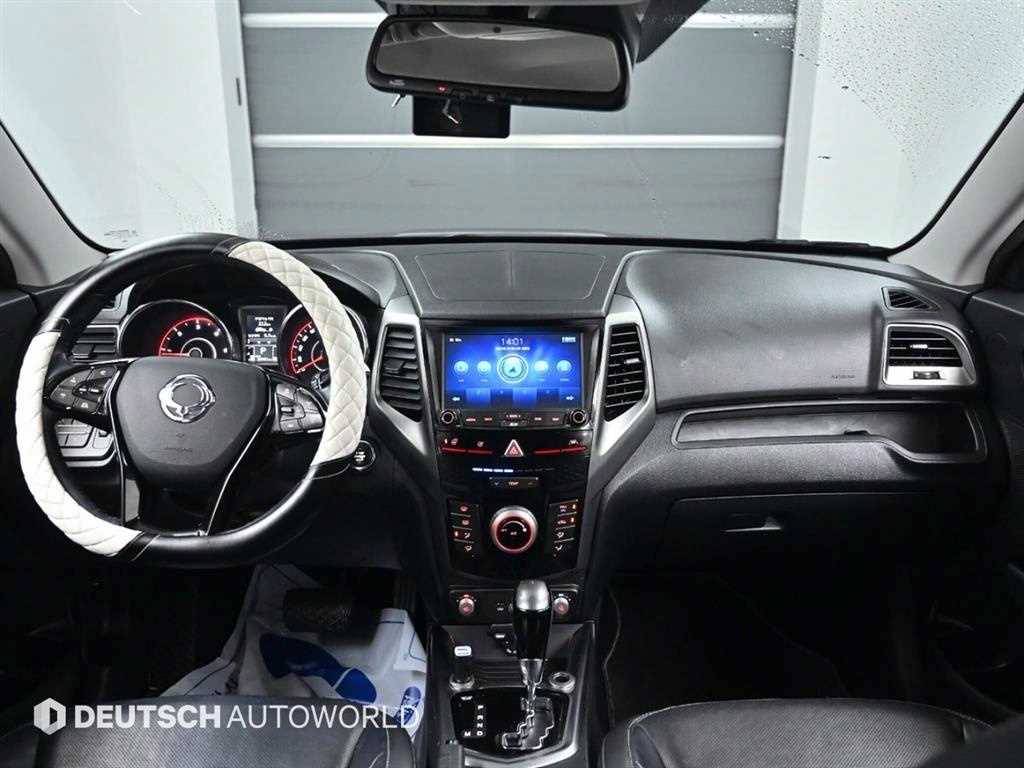 Ssangyong Tivoli - Vista 7