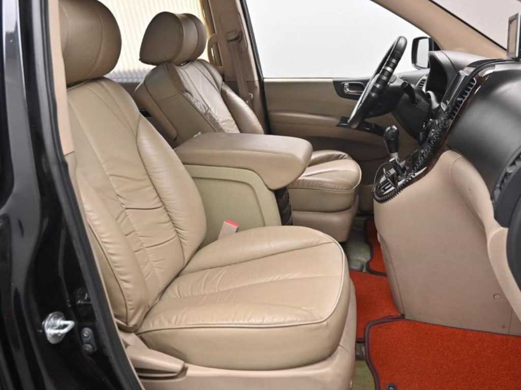 KIA Carnival - Vista 7