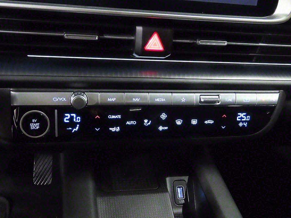 HYUNDAI Ioniq 6 - Vista 9