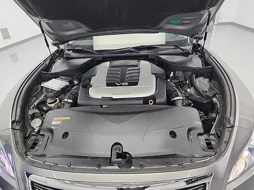 Infiniti M - Vista 5