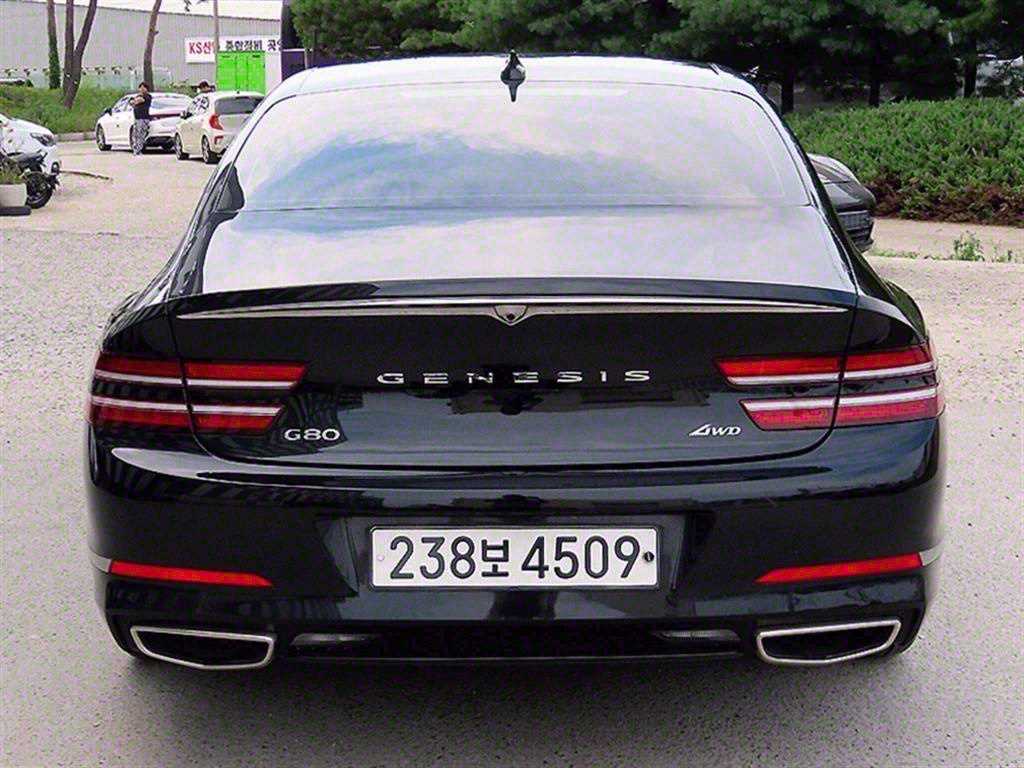 Genesis G80 - Vista 4