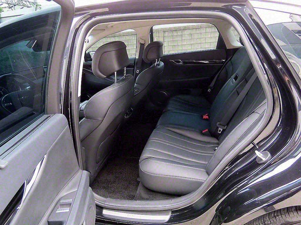 Genesis G80 - Vista 6