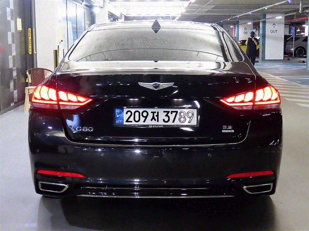 Genesis G80 - Vista 5