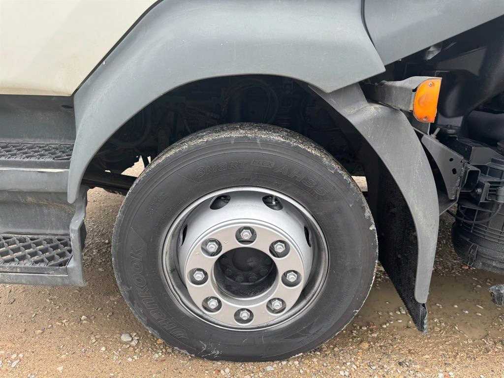 medium and large cargo Cargo - Vista 9