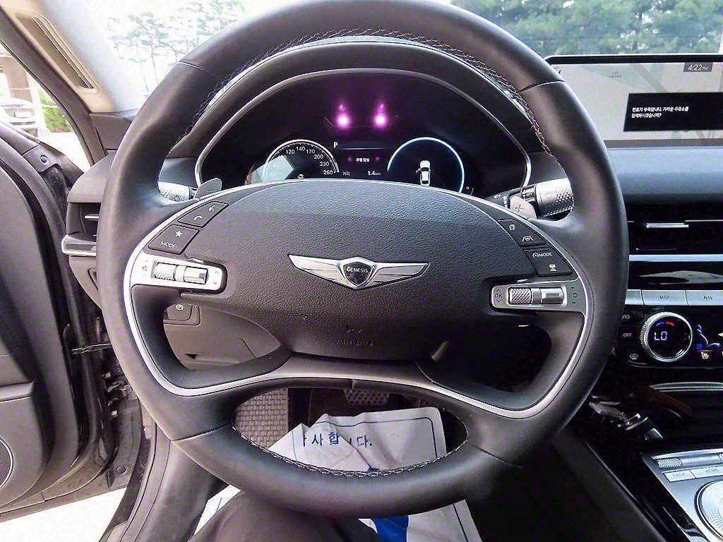 Genesis G80 - Vista 8