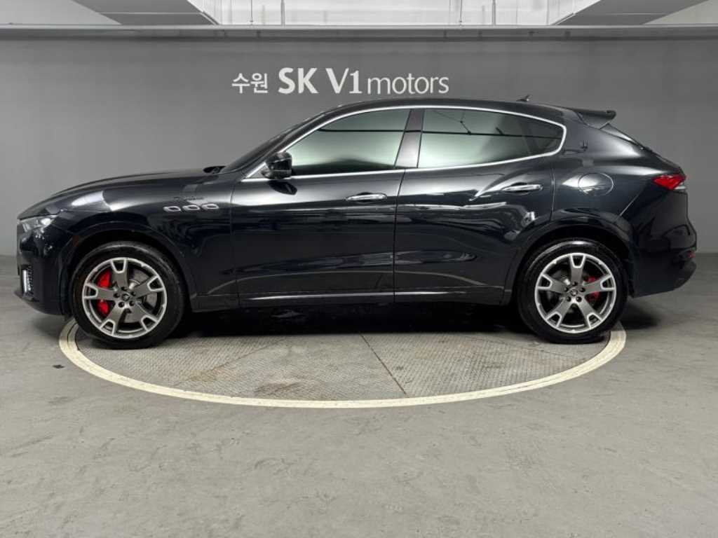 Maserati Levante - Vista 4
