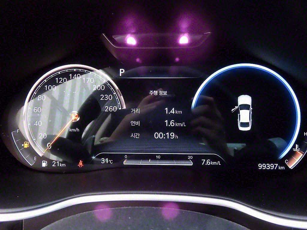 Genesis G80 - Vista 9