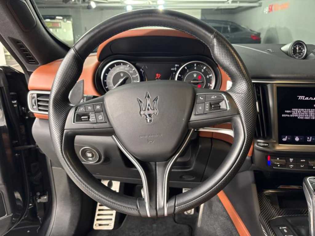 Maserati Levante - Vista 5