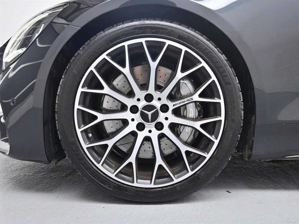 Mercedes Benz AMG GT - Vista 5