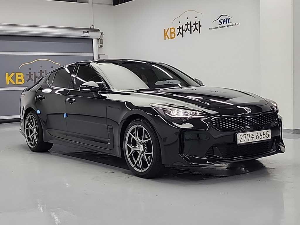 KIA Stinger - Vista 4