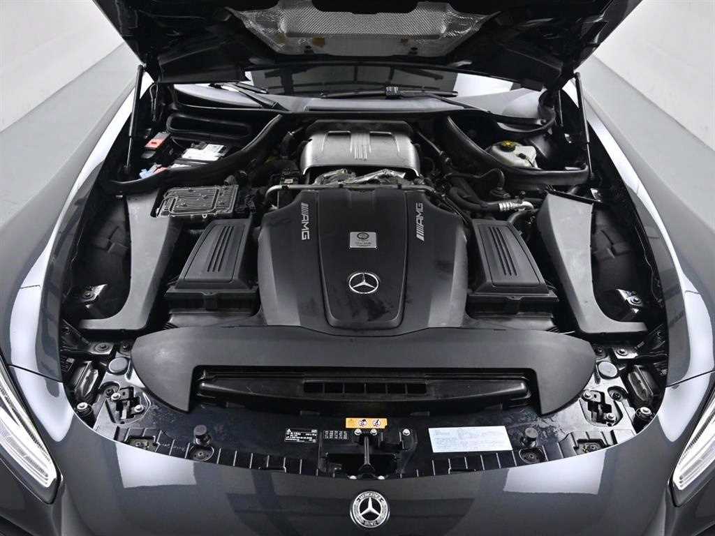 Mercedes Benz AMG GT - Vista 6