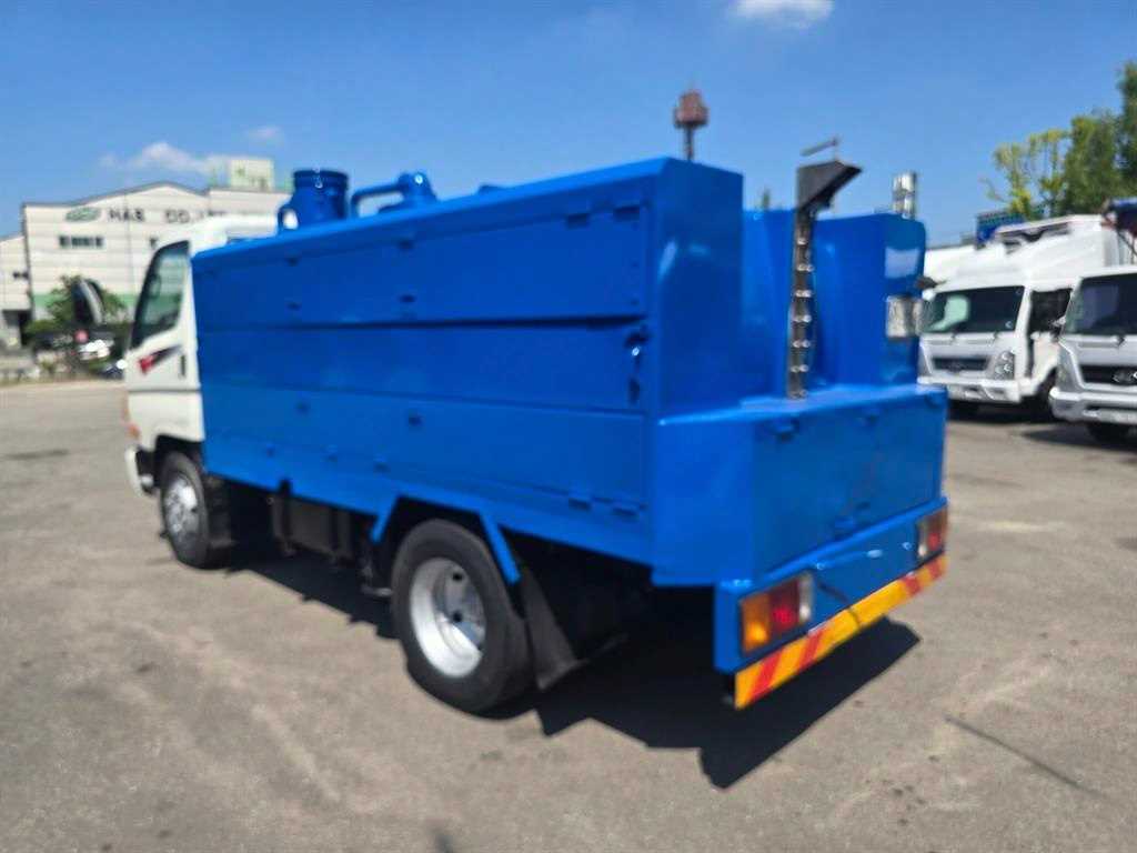 medium and large cargo Rory - Vista 7