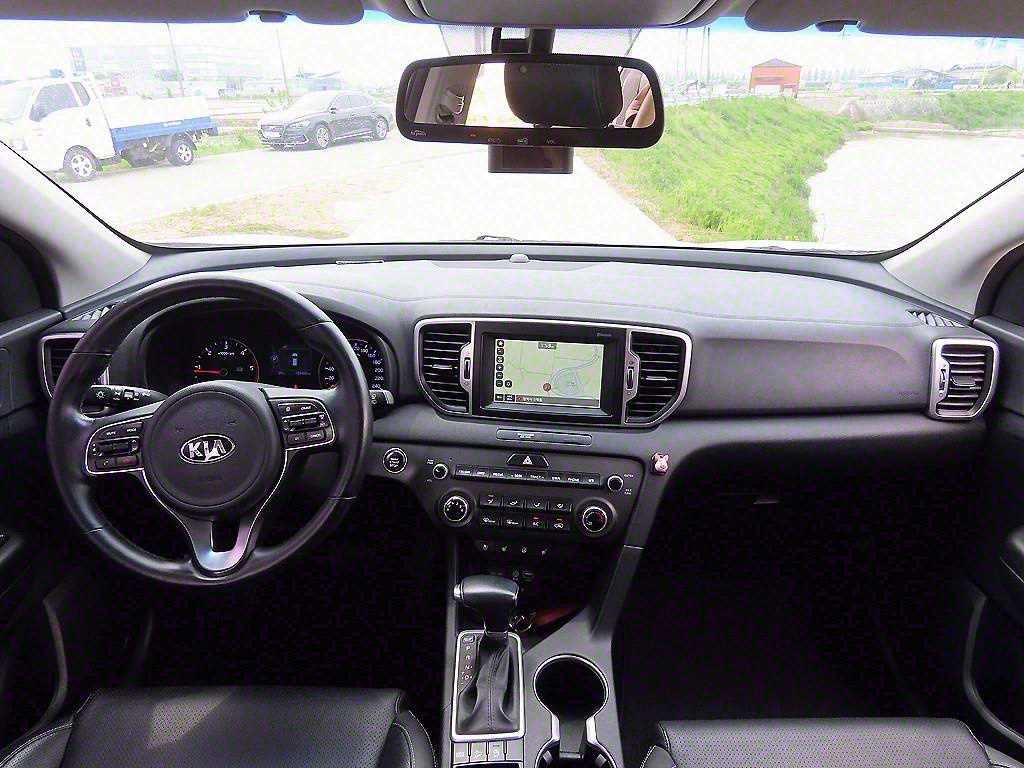 KIA Sportage - Vista 9