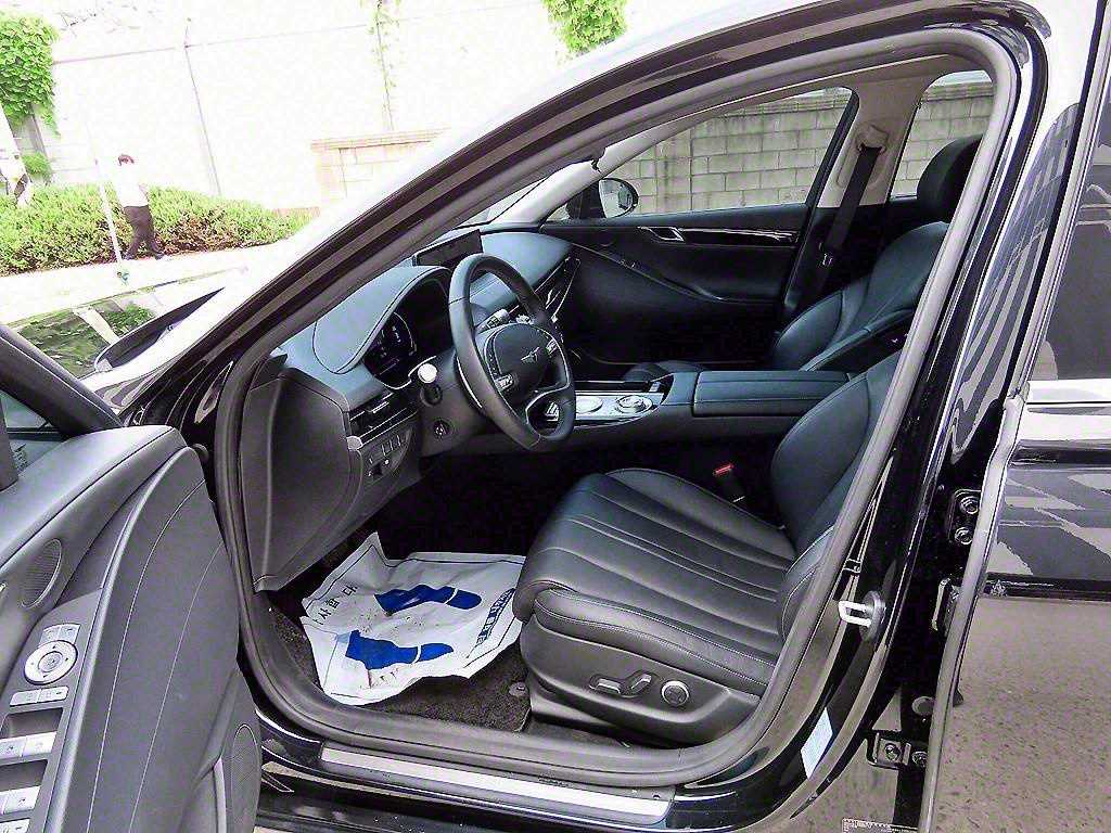 Genesis G80 - Vista 5