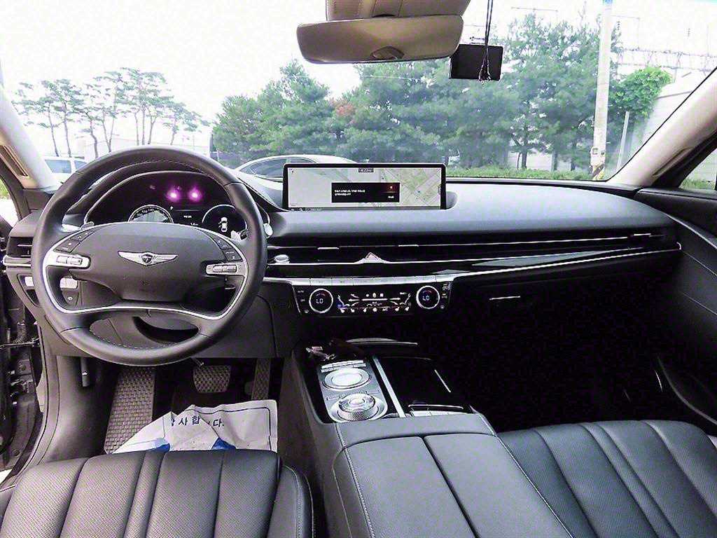 Genesis G80 - Vista 7