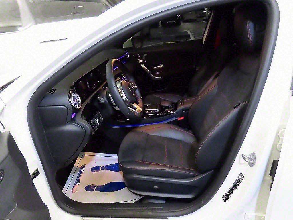 Mercedes Benz A Class - Vista 6