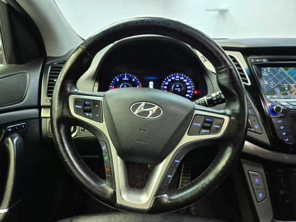 HYUNDAI i40 - Vista 9