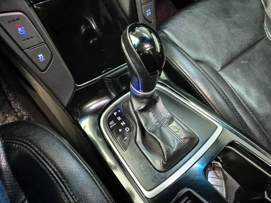 HYUNDAI i40 - Vista 8