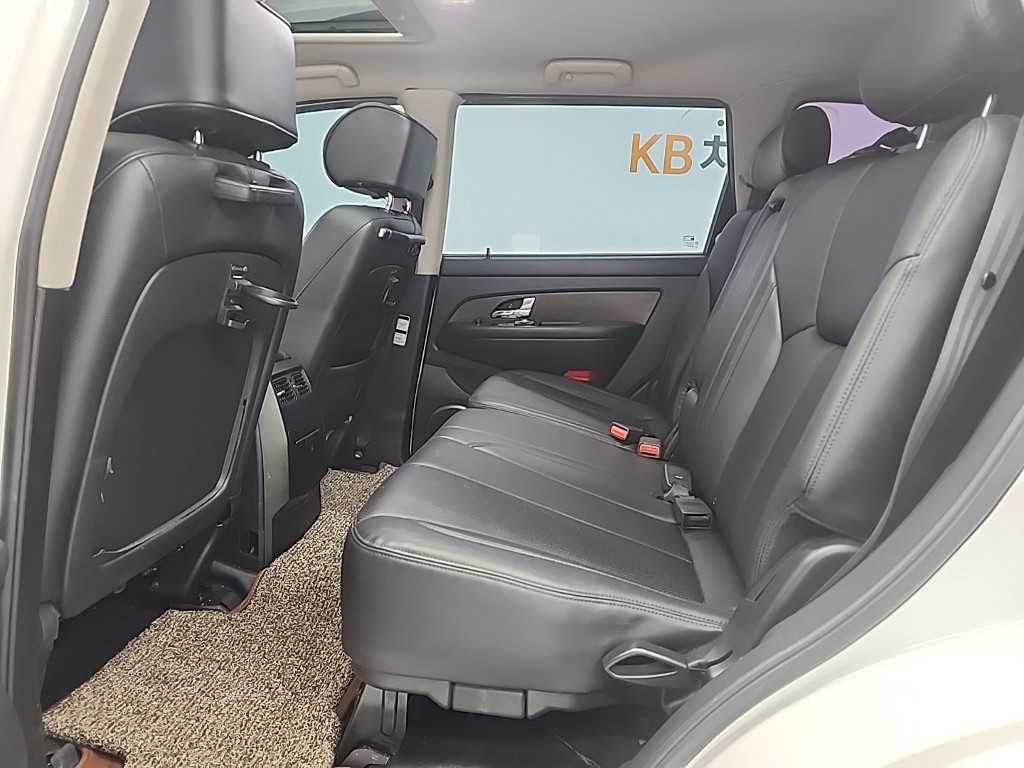 Ssangyong Rexton - Vista 12