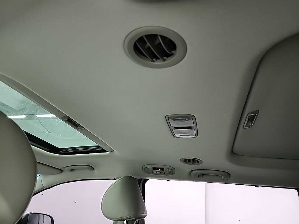 KIA Carnival 2017 Plateado - Importación desde Corea - HF Imports Iquique - Foto 15