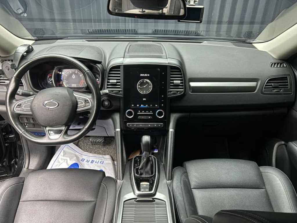 SAMSUNG QM6 - Vista 8