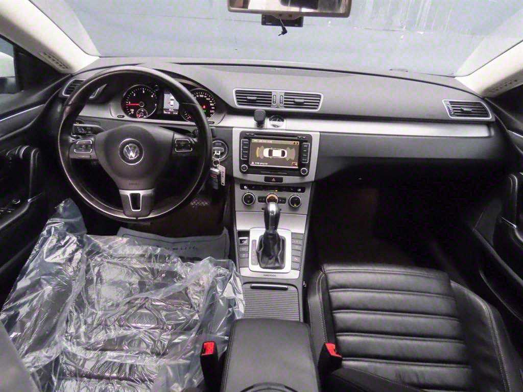 Volkswagen CC - Vista 9