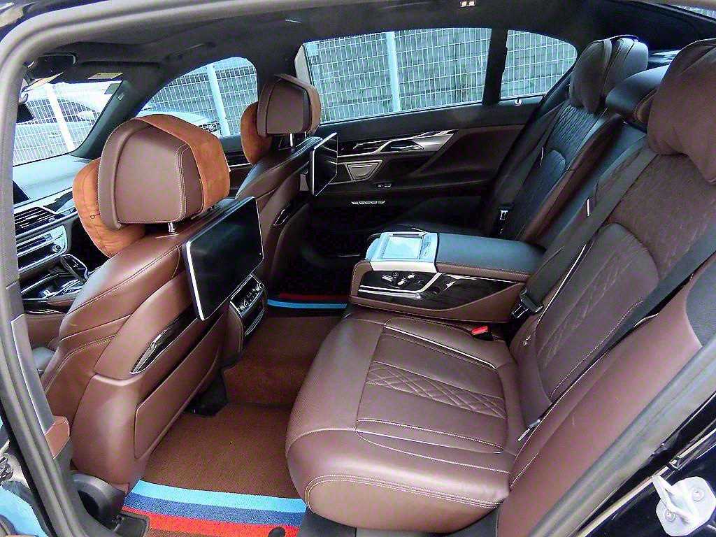 BMW 7 Series - Vista 6