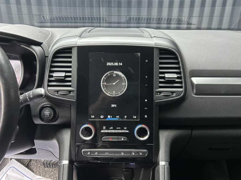 SAMSUNG QM6 - Vista 9