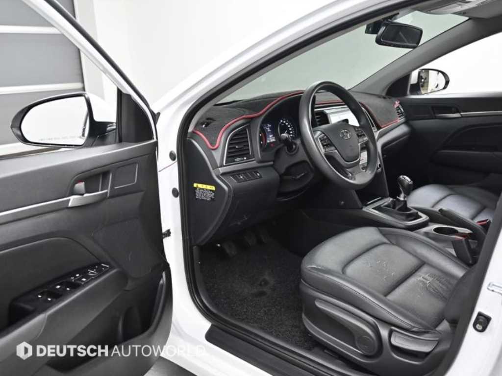 HYUNDAI Avante 2016 Blanco - Importación desde Corea - HF Imports Iquique - Foto 13