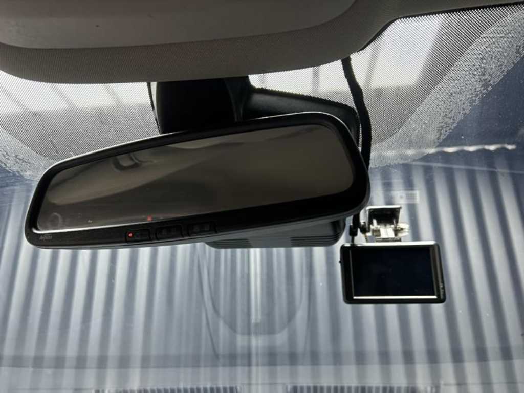 SAMSUNG QM6 - Vista 11