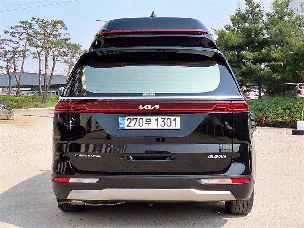 KIA Carnival - Vista 4