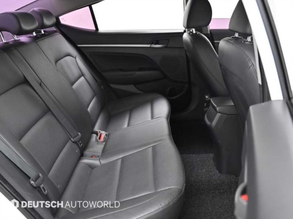 HYUNDAI Avante 2016 Blanco - Importación desde Corea - HF Imports Iquique - Foto 14