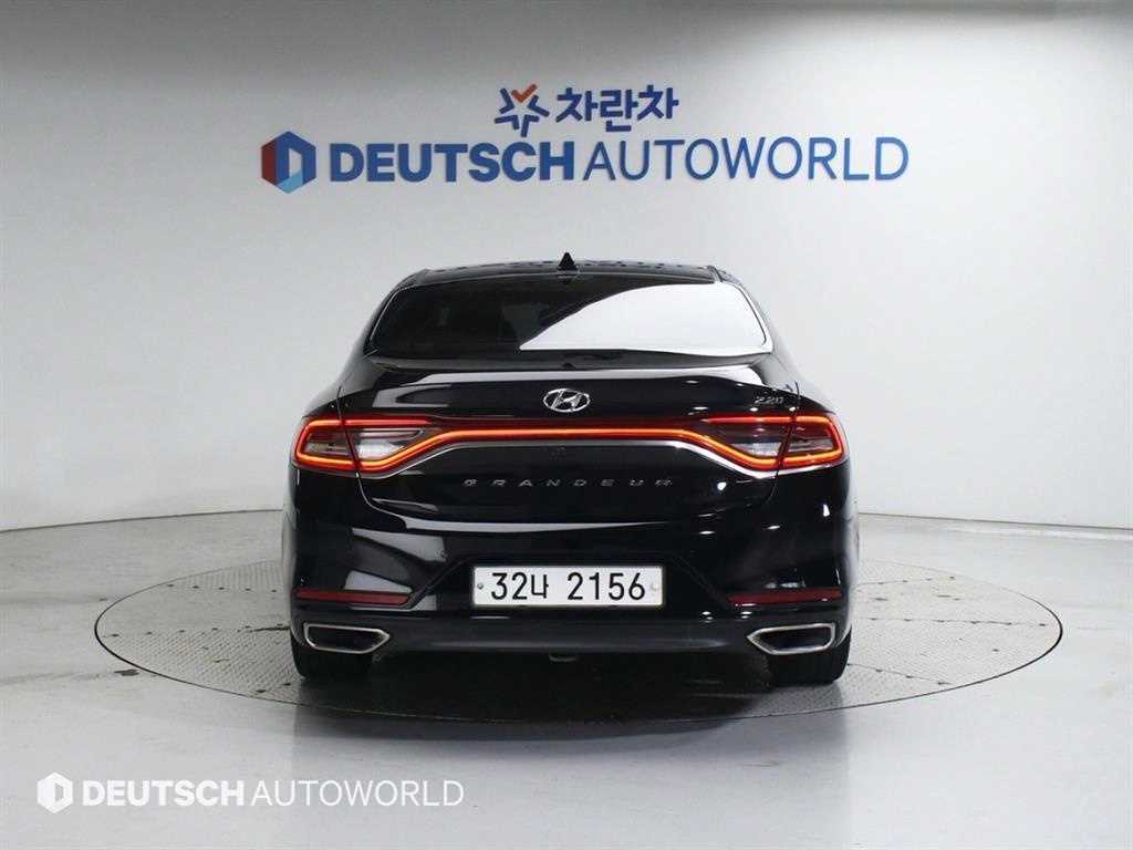 HYUNDAI Grandeur - Vista 4