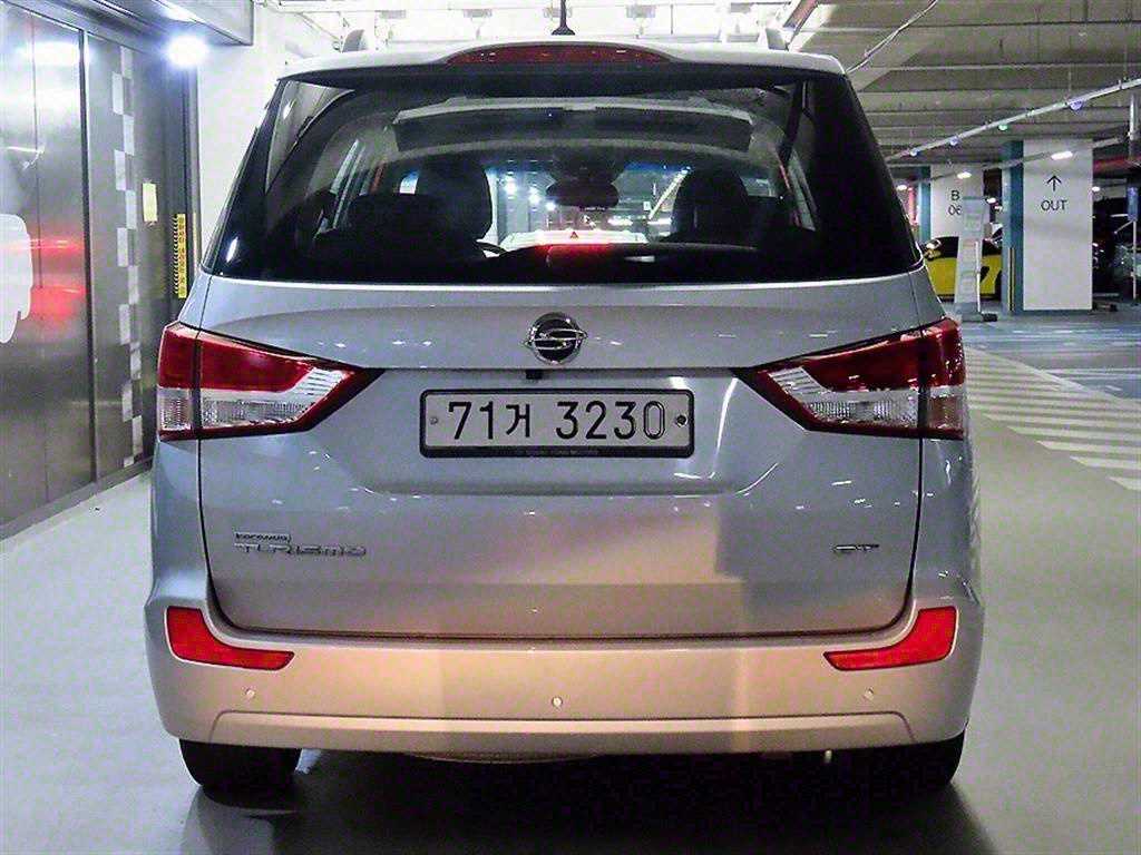 Ssangyong Korando - Vista 5