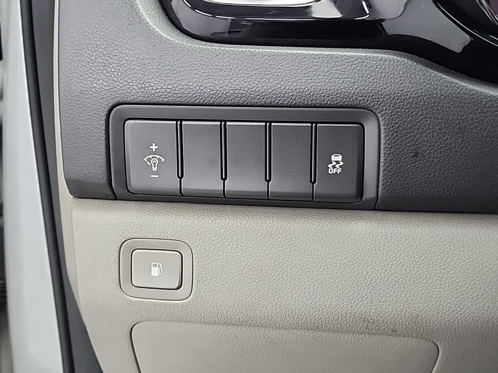 KIA Carnival 2017 Plateado - Importación desde Corea - HF Imports Iquique - Foto 18