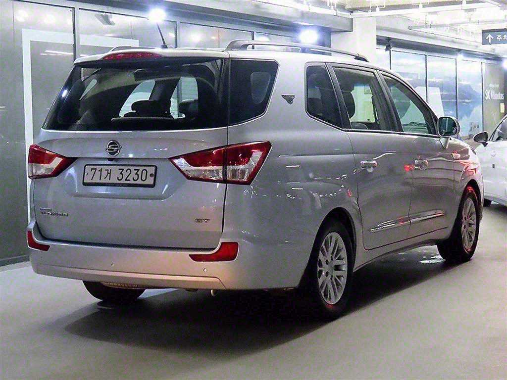 Ssangyong Korando - Vista 4