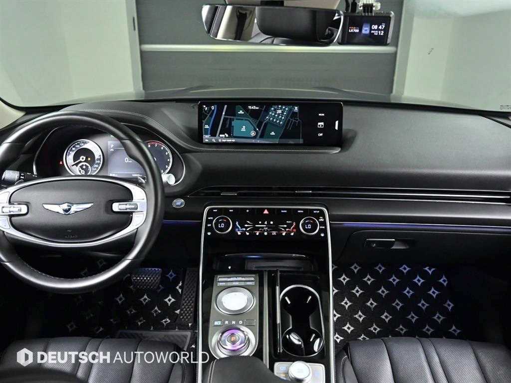 Genesis GV80 - Vista 7