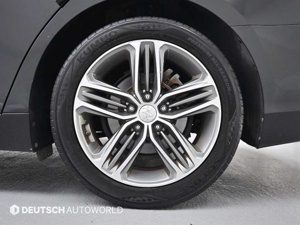 HYUNDAI Grandeur - Vista 5