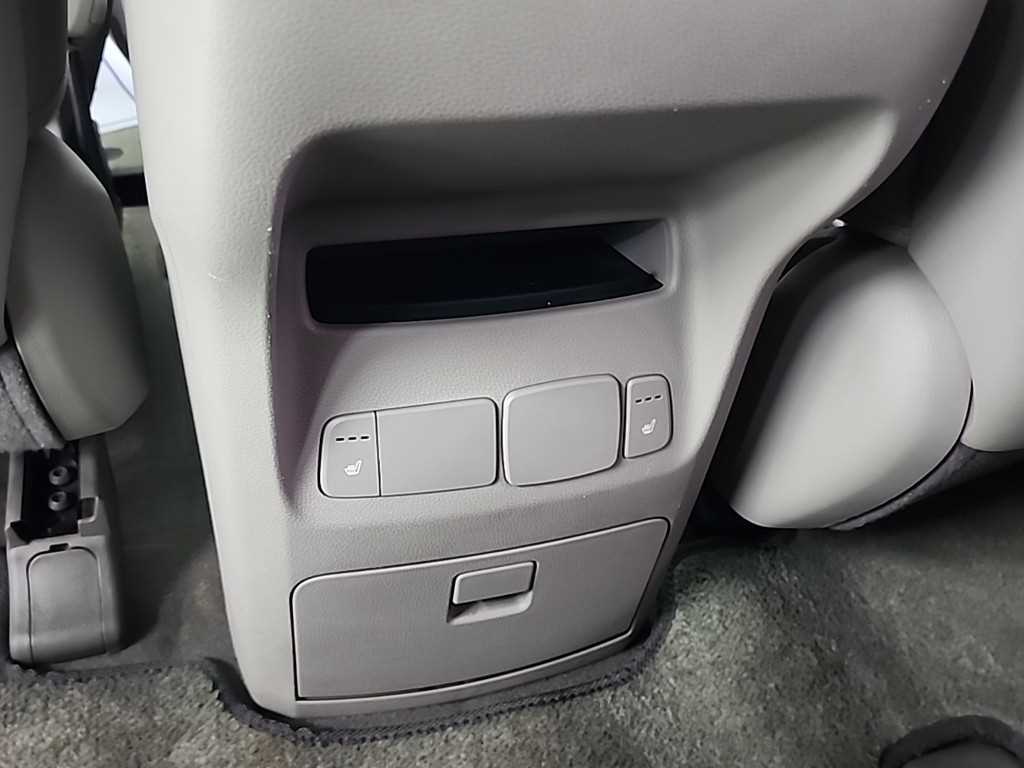 KIA Carnival 2017 Plateado - Importación desde Corea - HF Imports Iquique - Foto 13