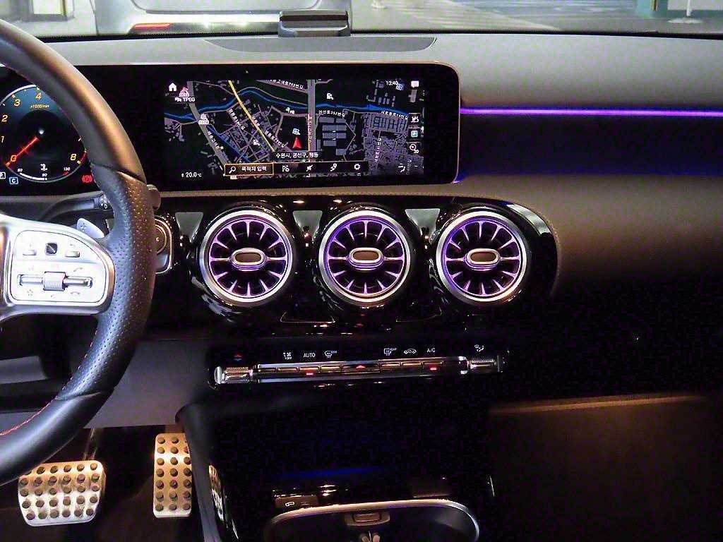 Mercedes Benz A Class - Vista 11