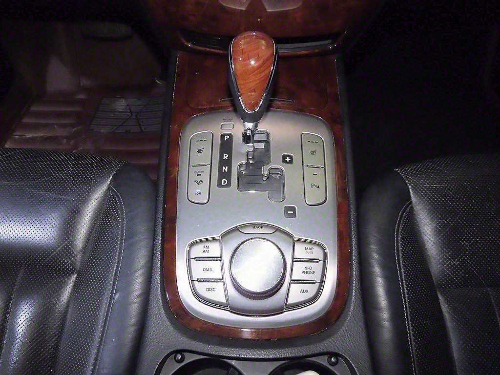 HYUNDAI Genesis - Vista 11