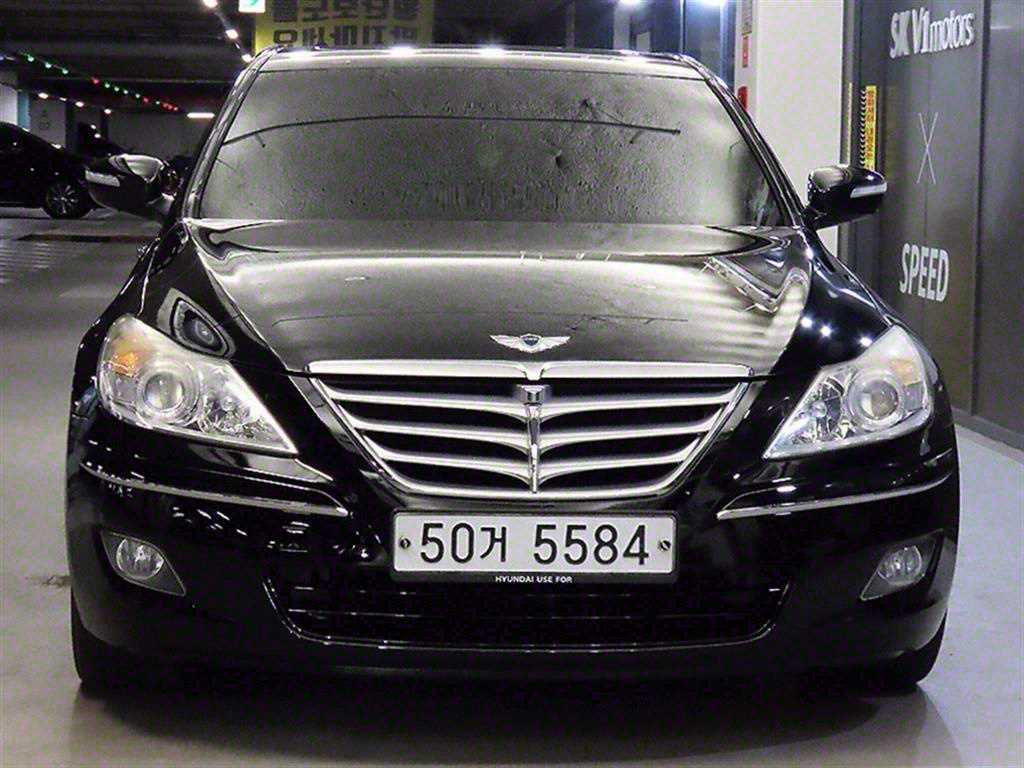 HYUNDAI Genesis - Vista 2