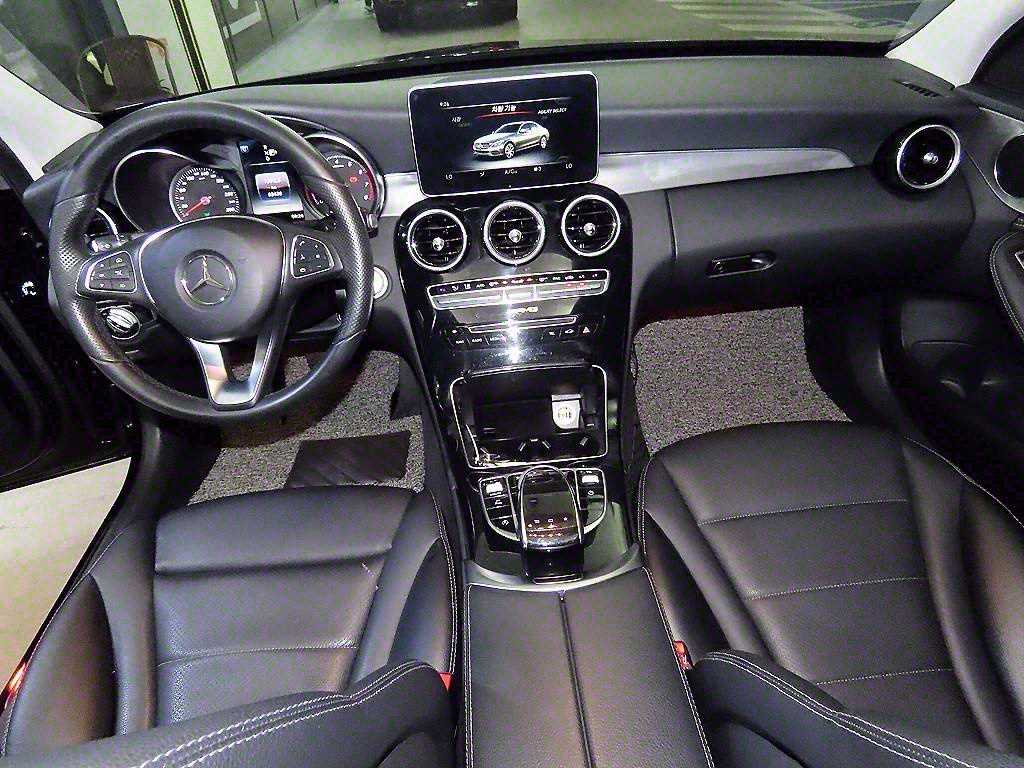 Mercedes Benz C Class - Vista 10