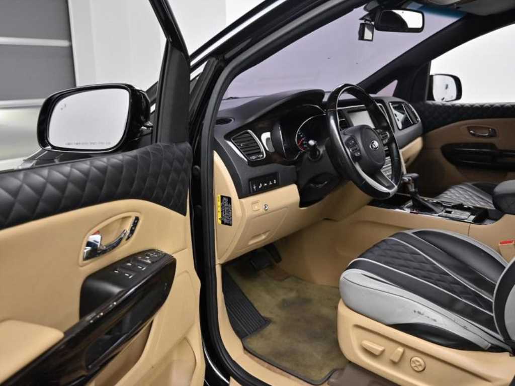 KIA Carnival 2019 Negro - Importación desde Corea - HF Imports Iquique - Foto 14