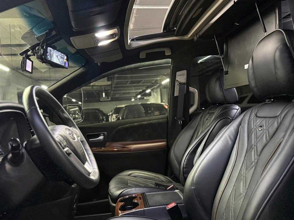 Toyota Siena 2017 Negro - Importación desde Corea - HF Imports Iquique - Foto 14